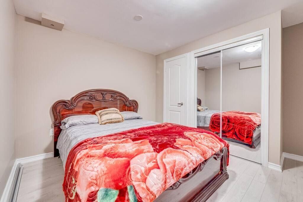 Photo of Bedroom in Halton Regional Municipality
