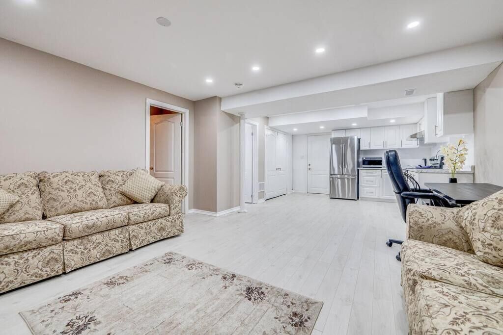 Photo of Livingroom in Halton Regional Municipality