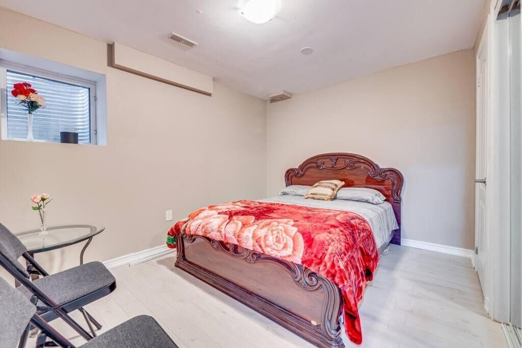 Photo of Bedroom in Halton Regional Municipality