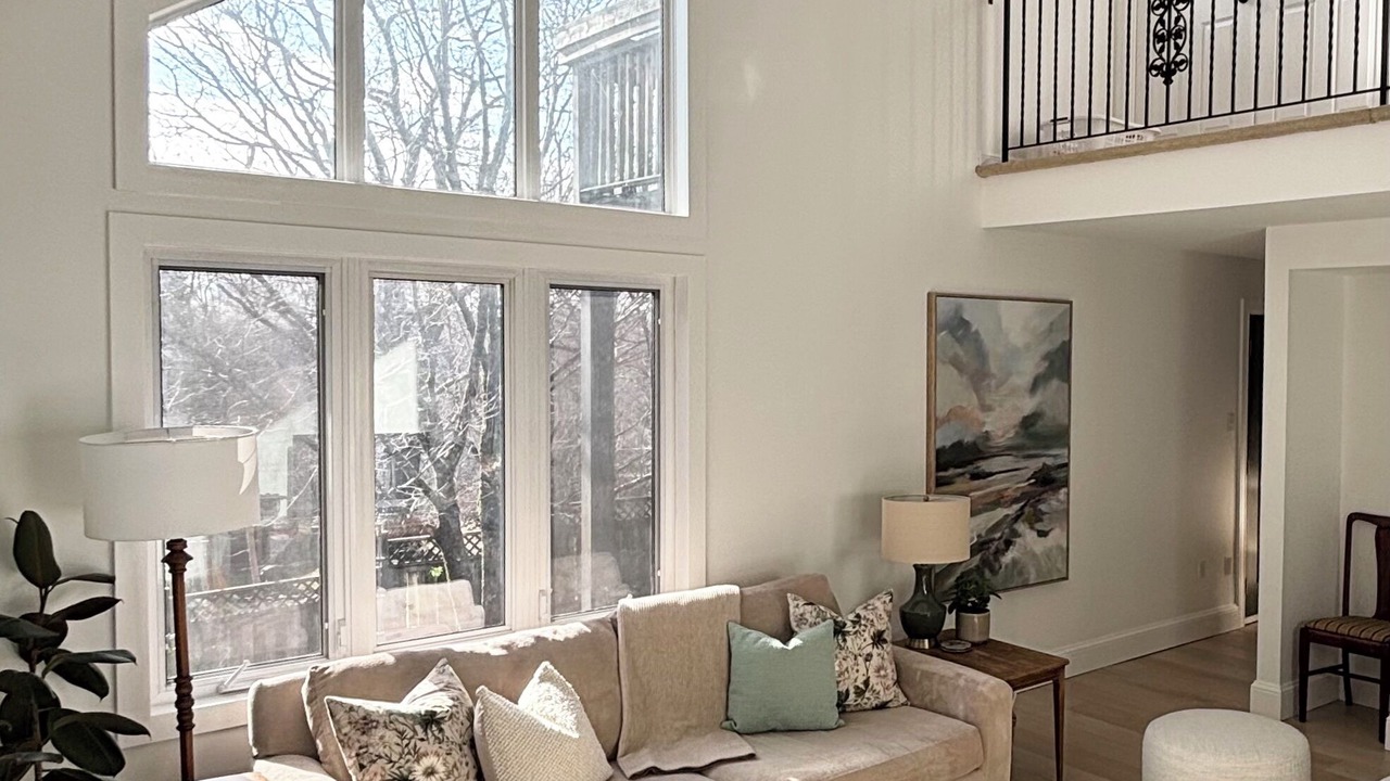 Photo of Livingroom in Dartmouth