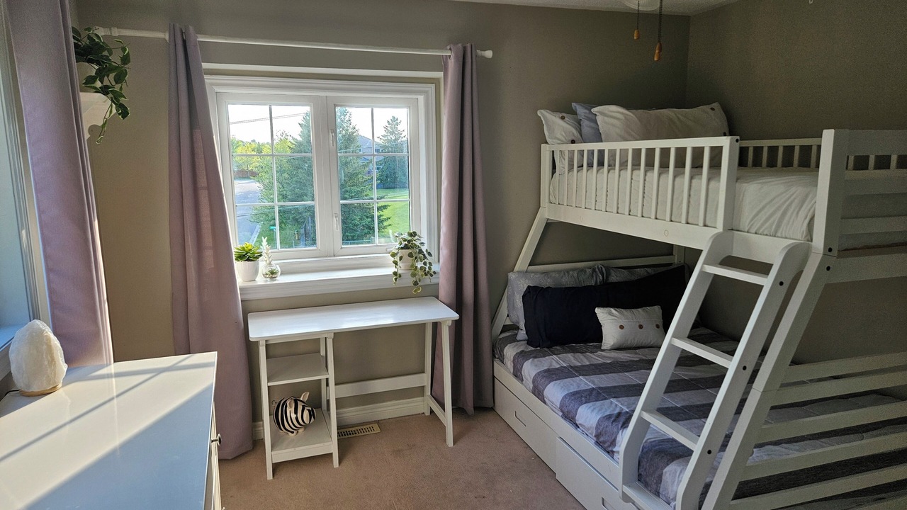 Photo of Bedroom in New Tecumseth