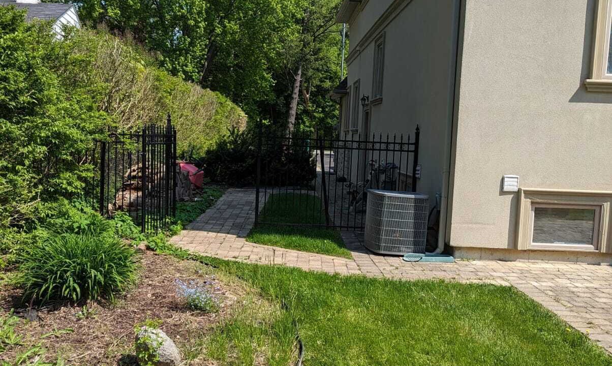 Photo of Outdoor in Clarkson-Lorne Park