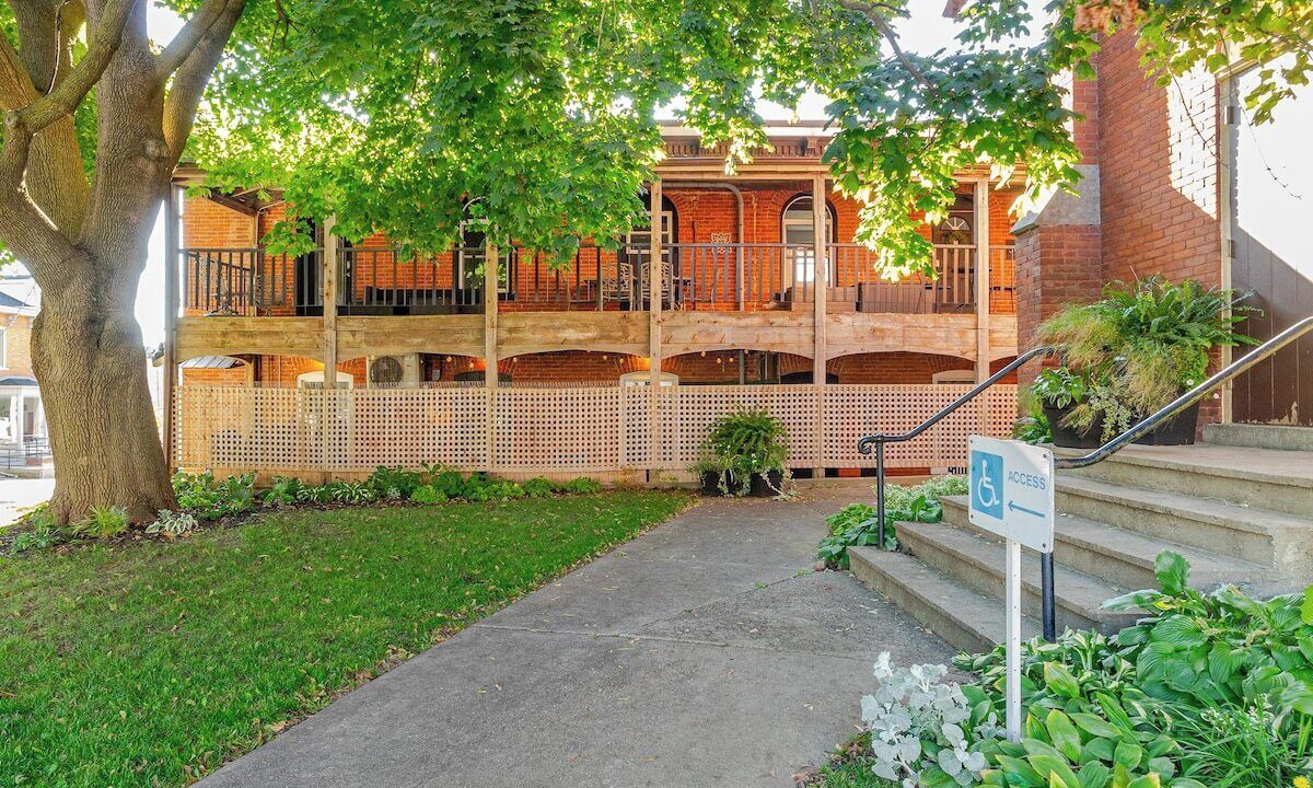 Photo of Outdoor in Belleville