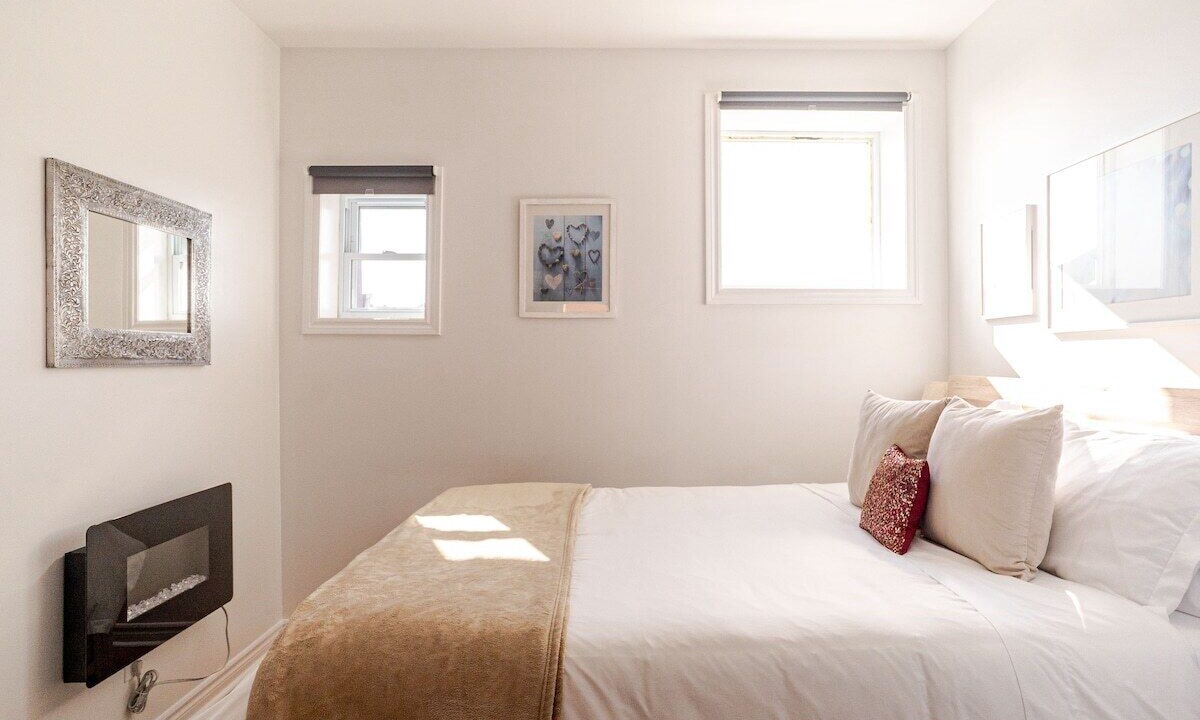 Photo of Bedroom in Belleville