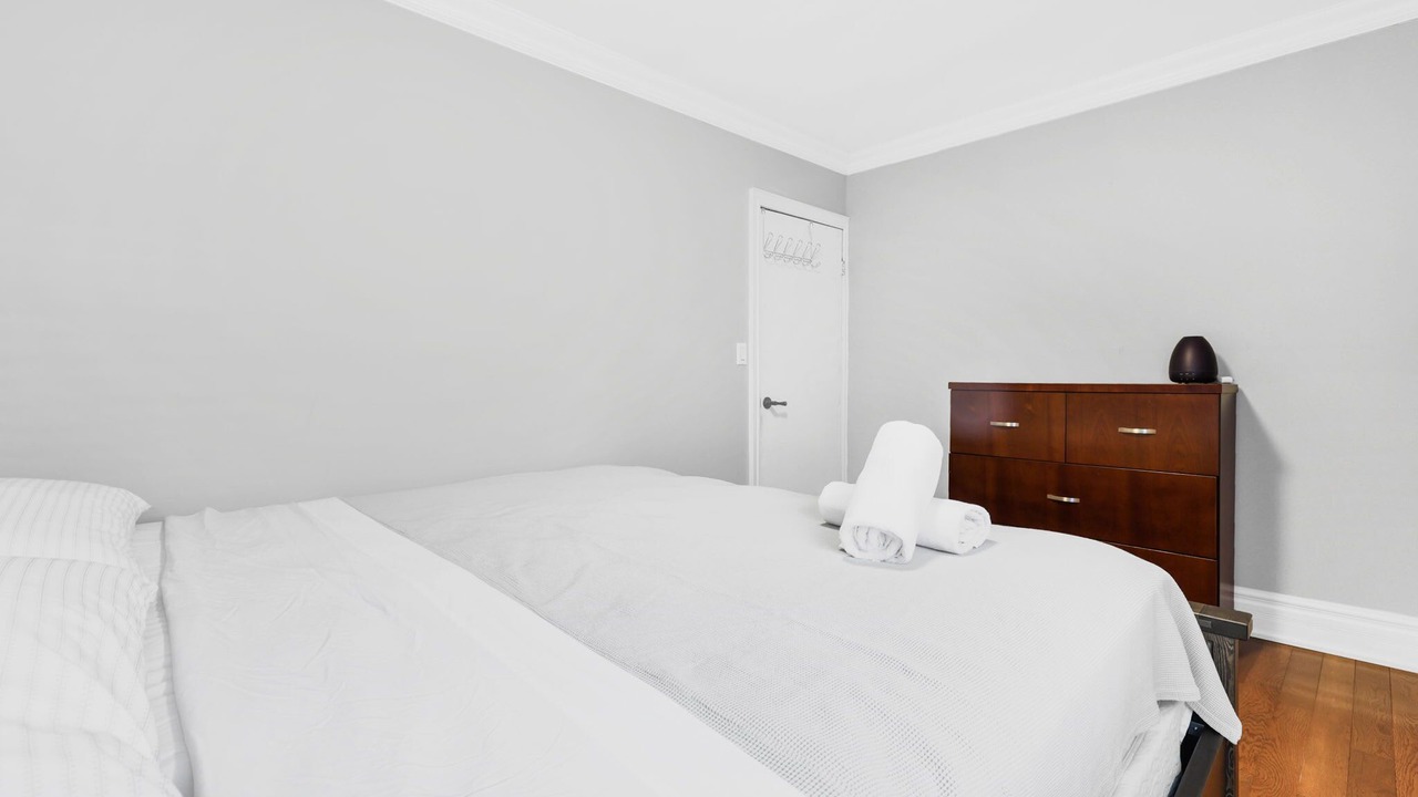 Photo of Bedroom in Crystal Beach