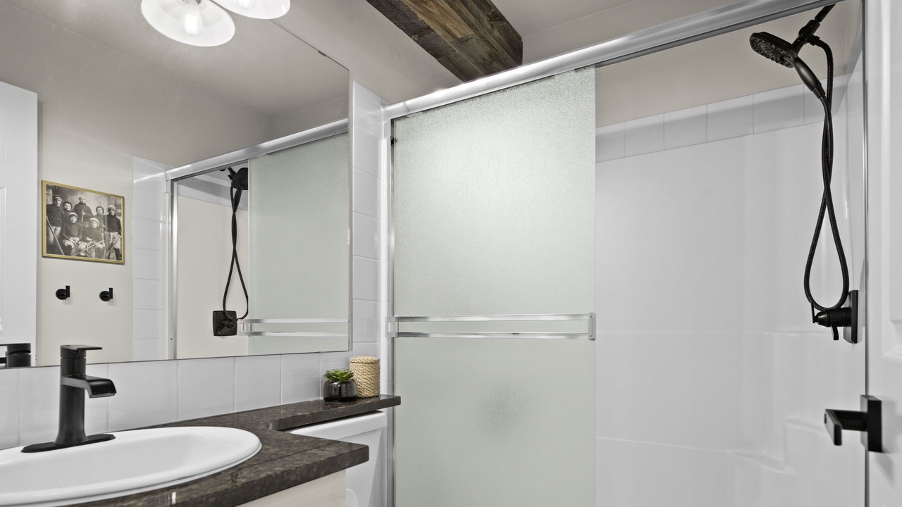 Photo of Bathroom in Cougar Creek