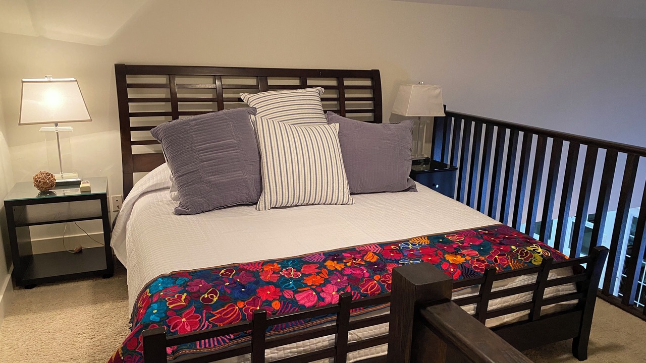 Photo of Bedroom in Parkland Beach