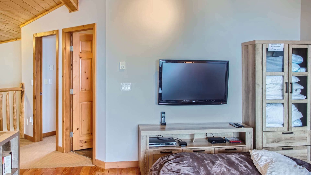 Photo of Bedroom in Big White Ski Resort