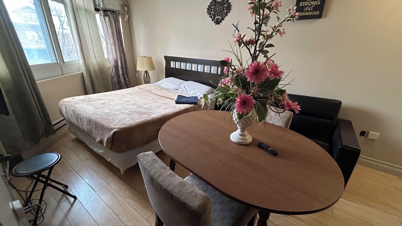 Photo of Bedroom in Garden District