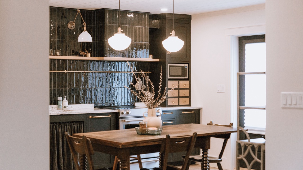 Photo of Kitchen in Lake Cowichan