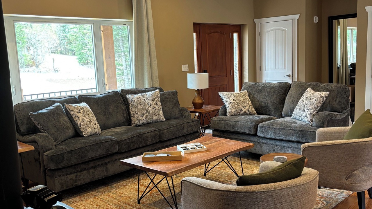 Photo of Livingroom in Jasper East