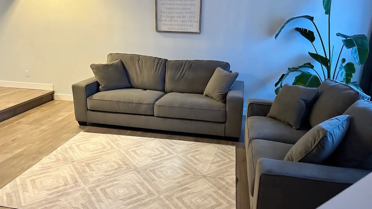 Photo of Livingroom in Guildford