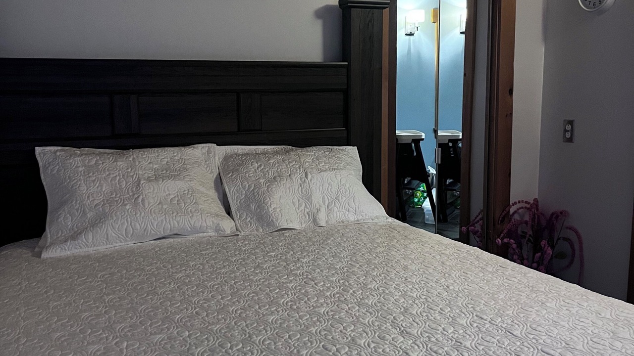 Photo of Bedroom in Deer Lake