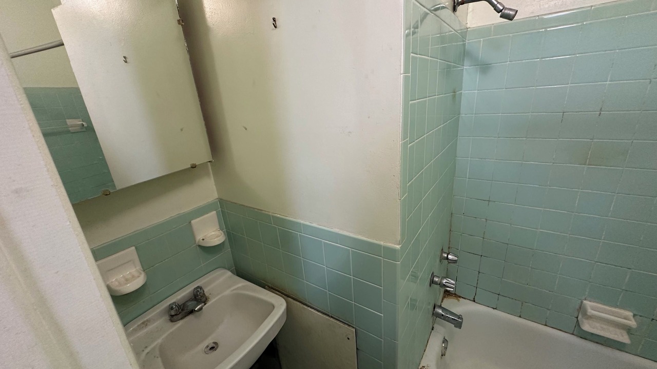 Photo of Bathroom in Downtown Montreal