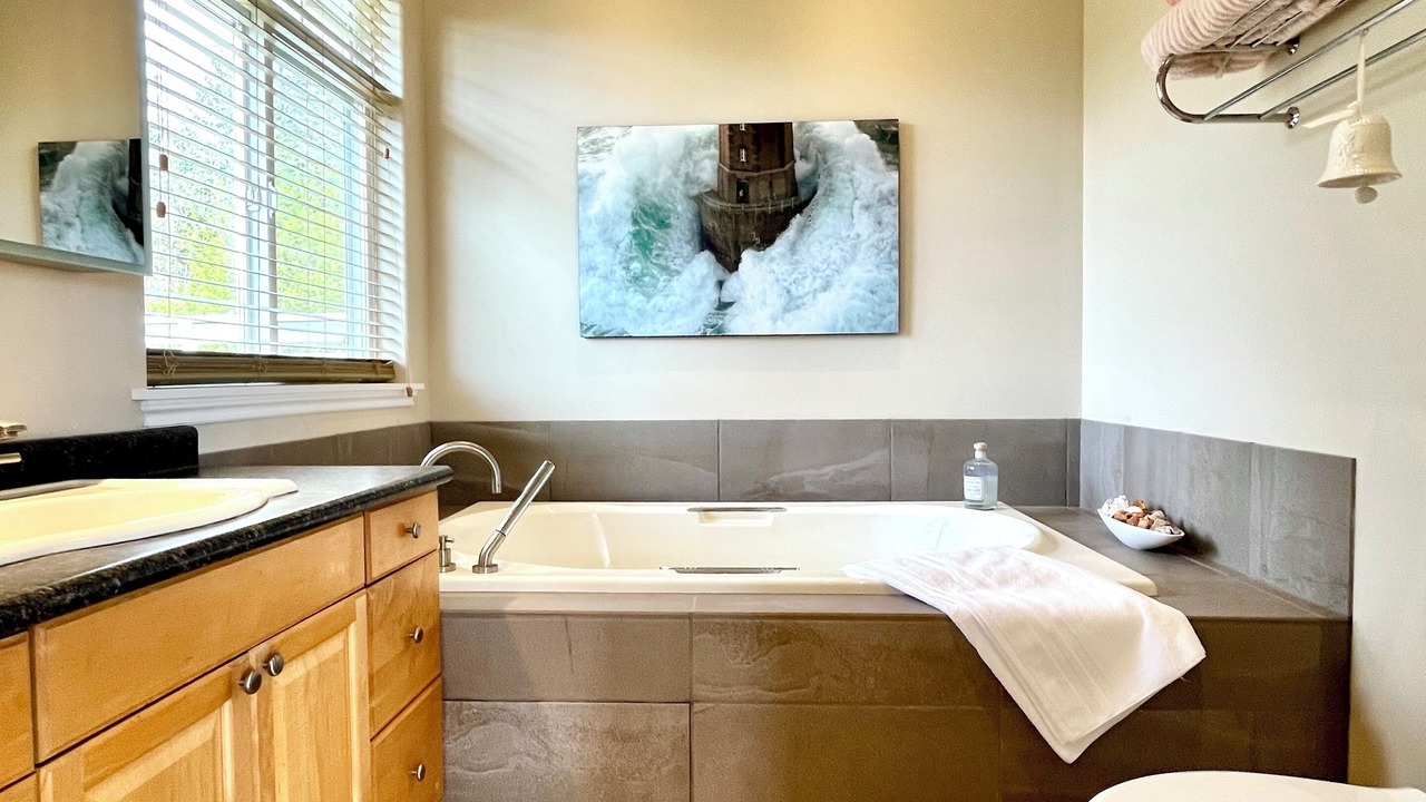 Photo of Bathroom in Otter Point