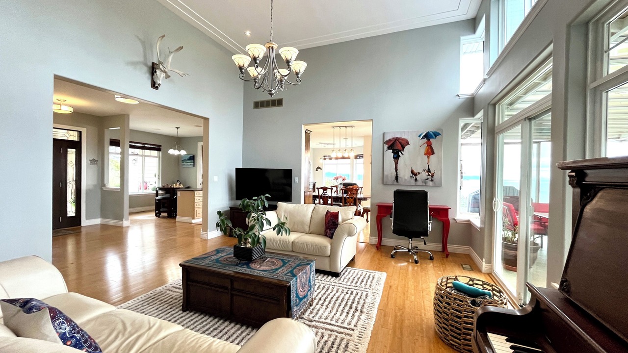 Photo of Livingroom in Otter Point