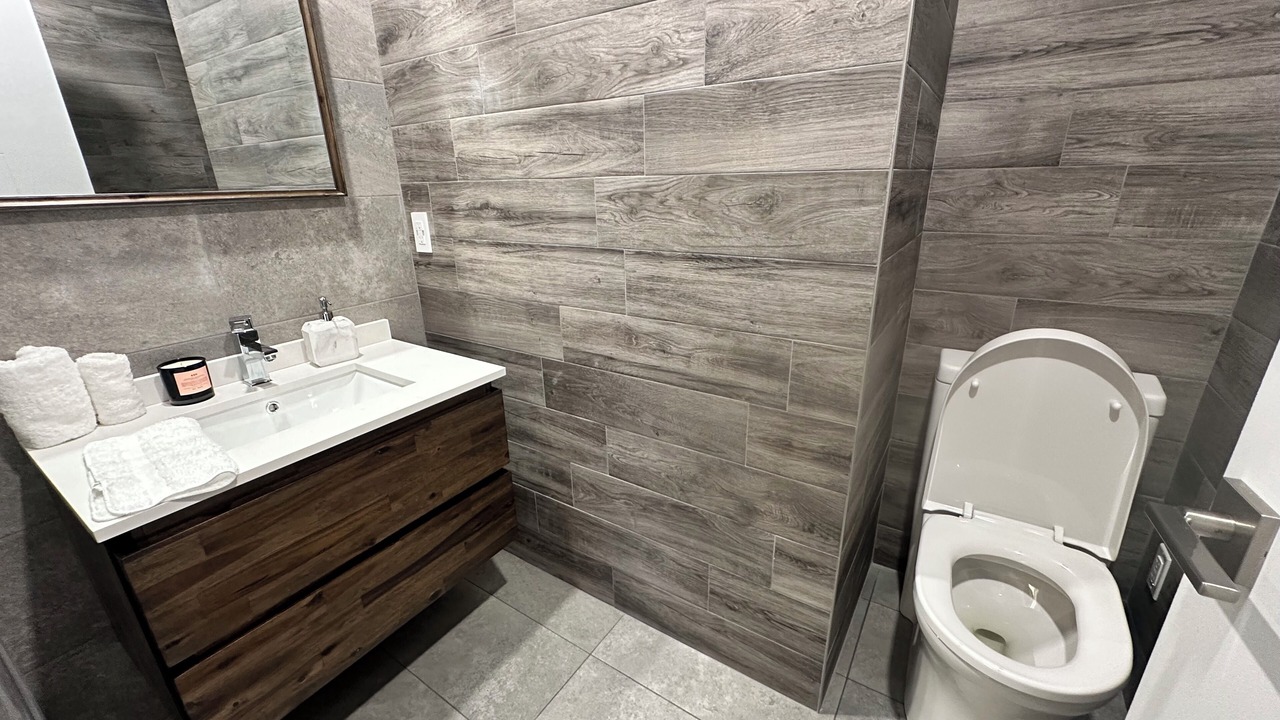 Photo of Bathroom in Honey Harbour