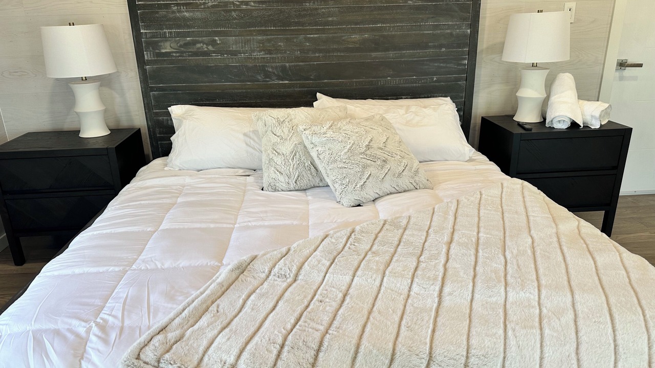 Photo of Bedroom in Honey Harbour