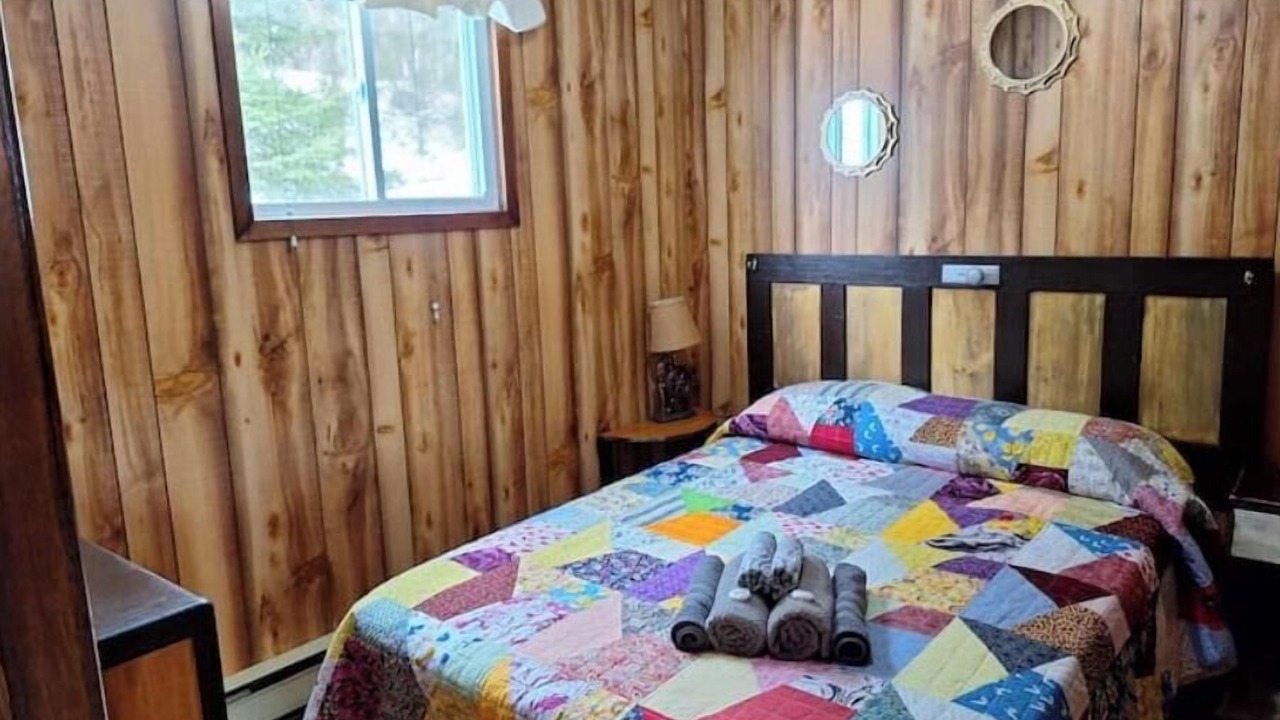 Photo of Bedroom in Point Leamington