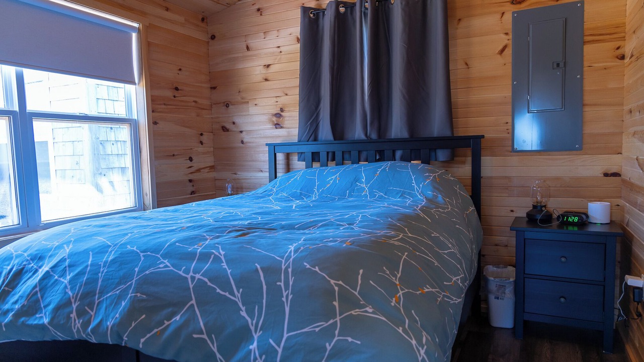 Photo of Bedroom in Lakeside