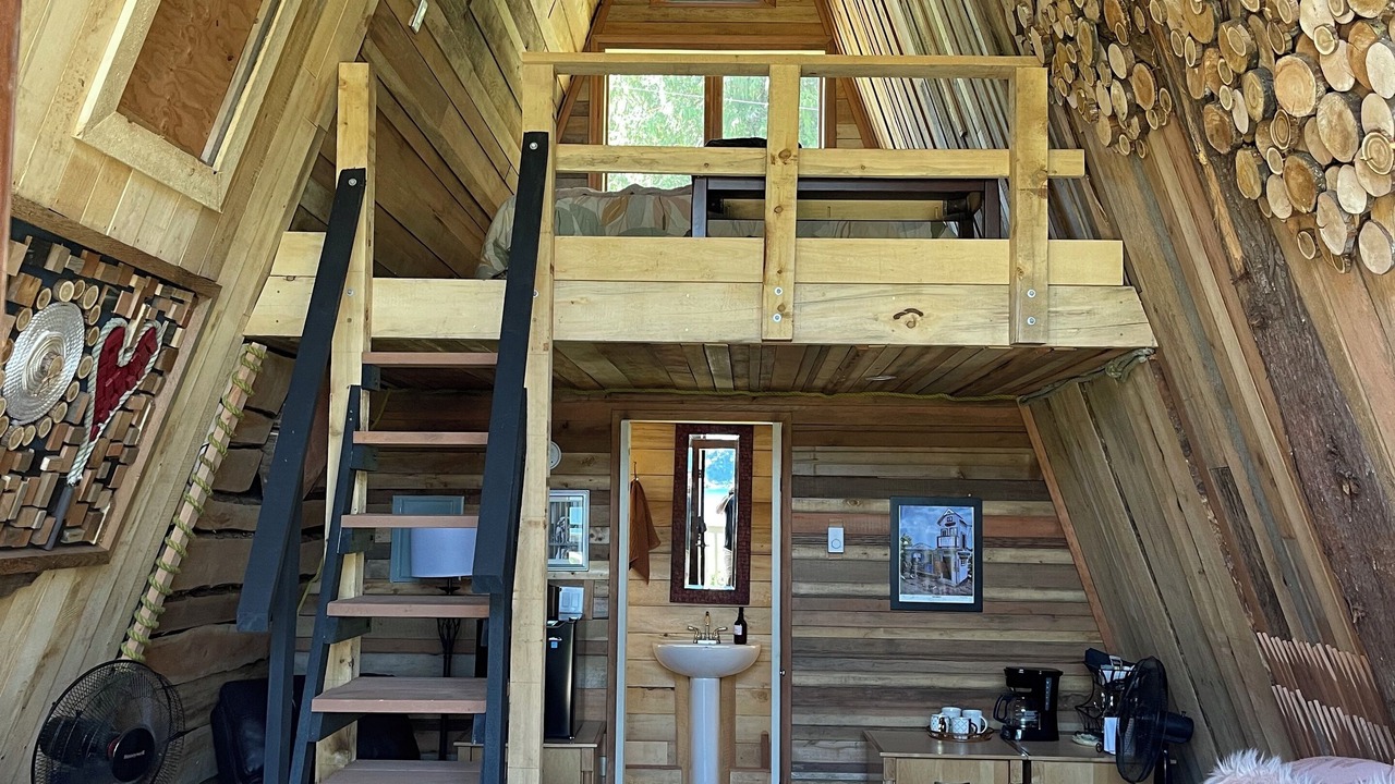Photo of Bedroom in Powell River