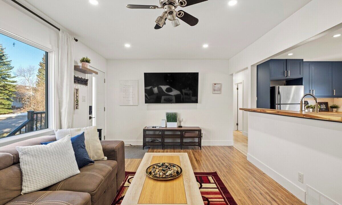 Photo of Livingroom in Northwest Calgary