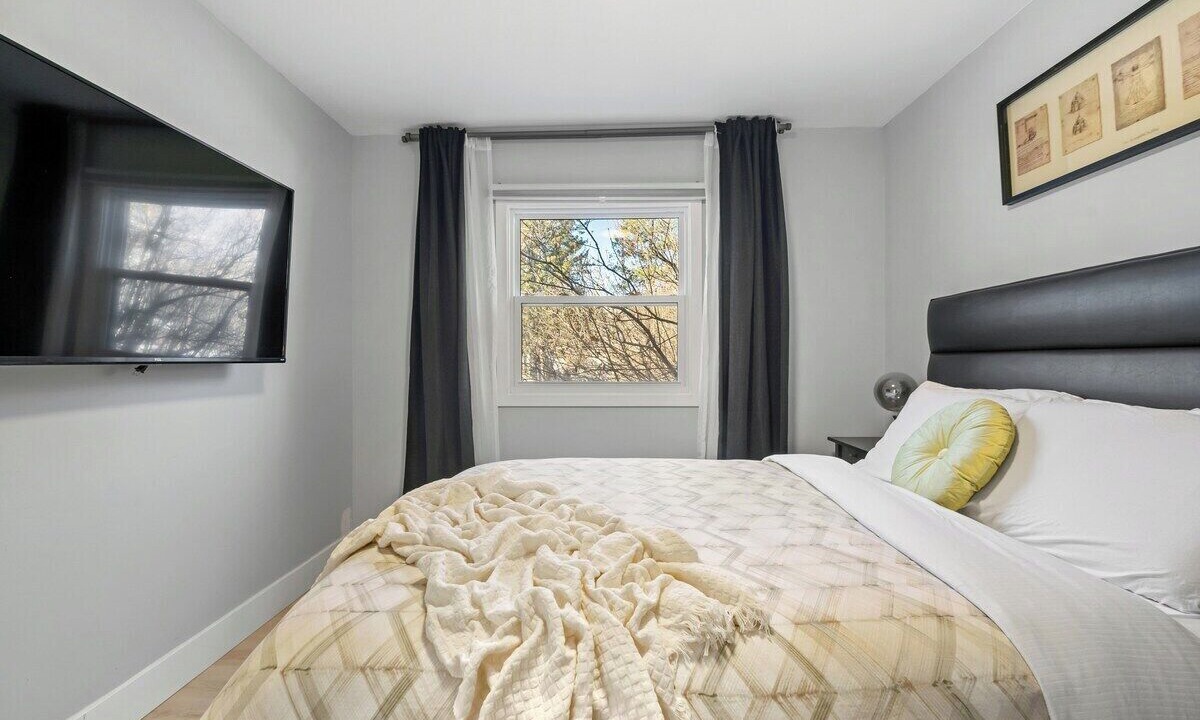 Photo of Bedroom in Northwest Calgary