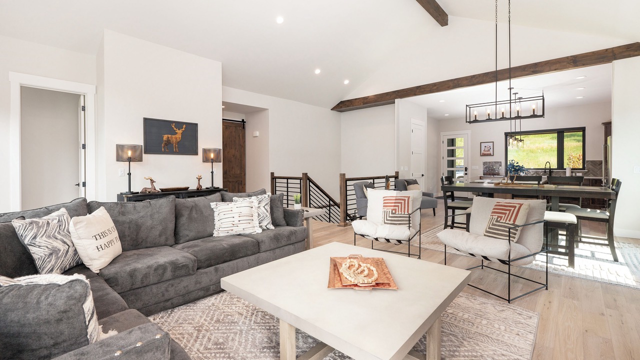 Photo of Livingroom in Silvercreek