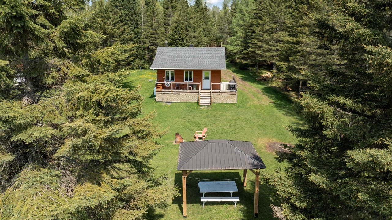 Photo of Outdoor in Saint-Alfred