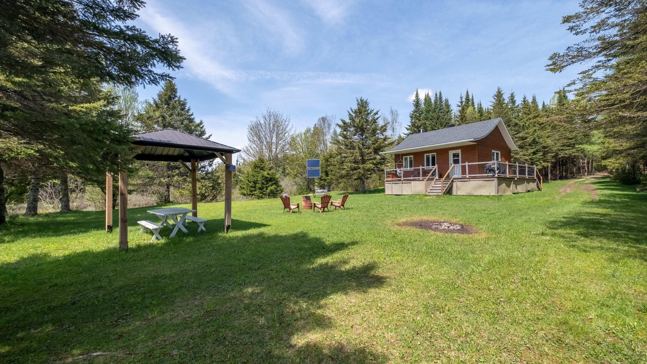 Photo of Outdoor in Saint-Alfred