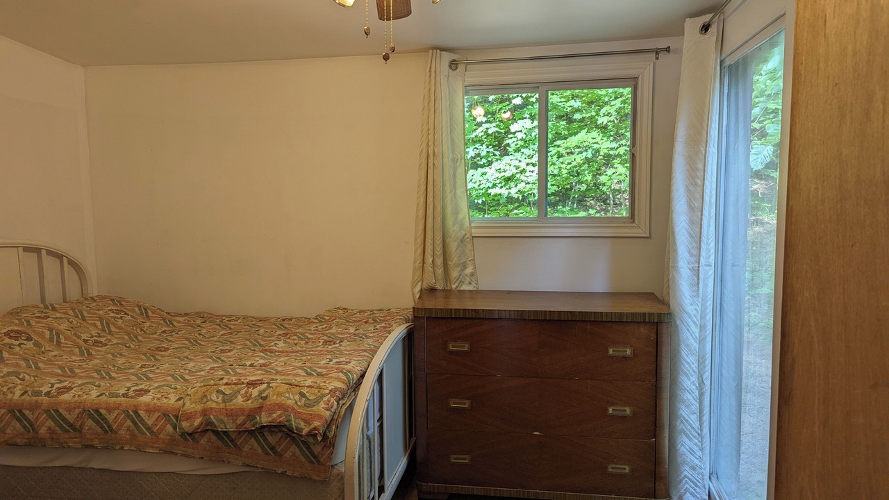 Photo of Bedroom in Clear Lake