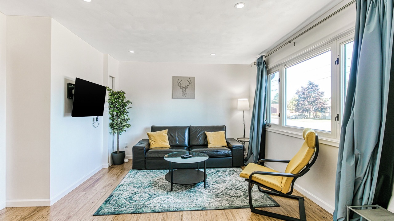 Photo of Livingroom in Sudbury