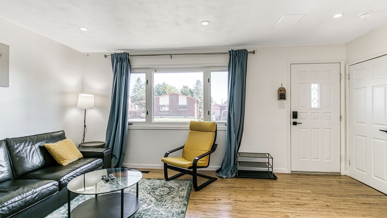 Photo of Livingroom in Sudbury