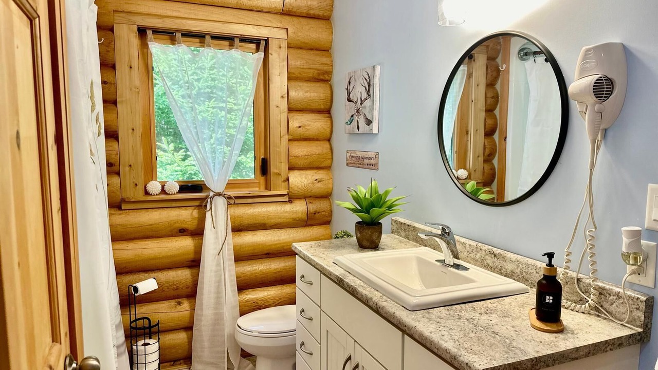 Photo of Bathroom in Northern Bruce Peninsula