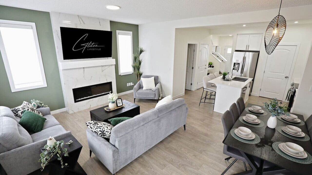 Photo of Livingroom in Northwest Edmonton