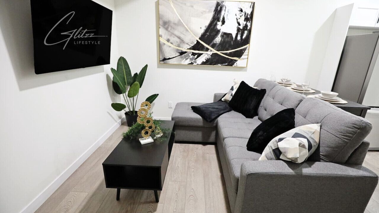Photo of Livingroom in Northwest Edmonton