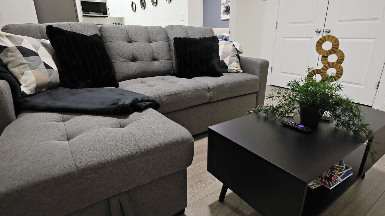 Photo of Livingroom in Northwest Edmonton