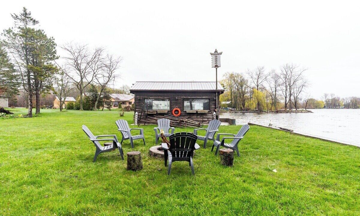 Photo of Outdoor in Carrying Place