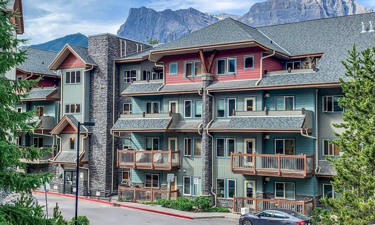 Photo of Outdoor in Cougar Creek