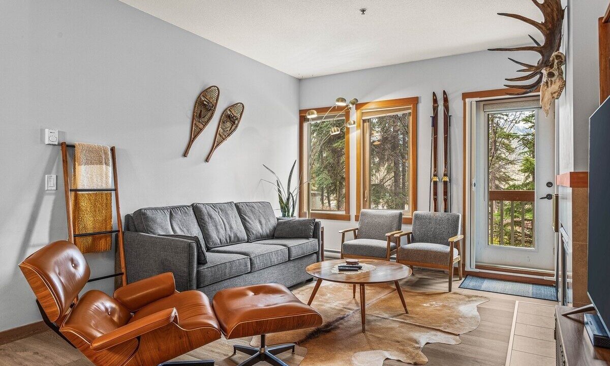 Photo of Livingroom in Cougar Creek