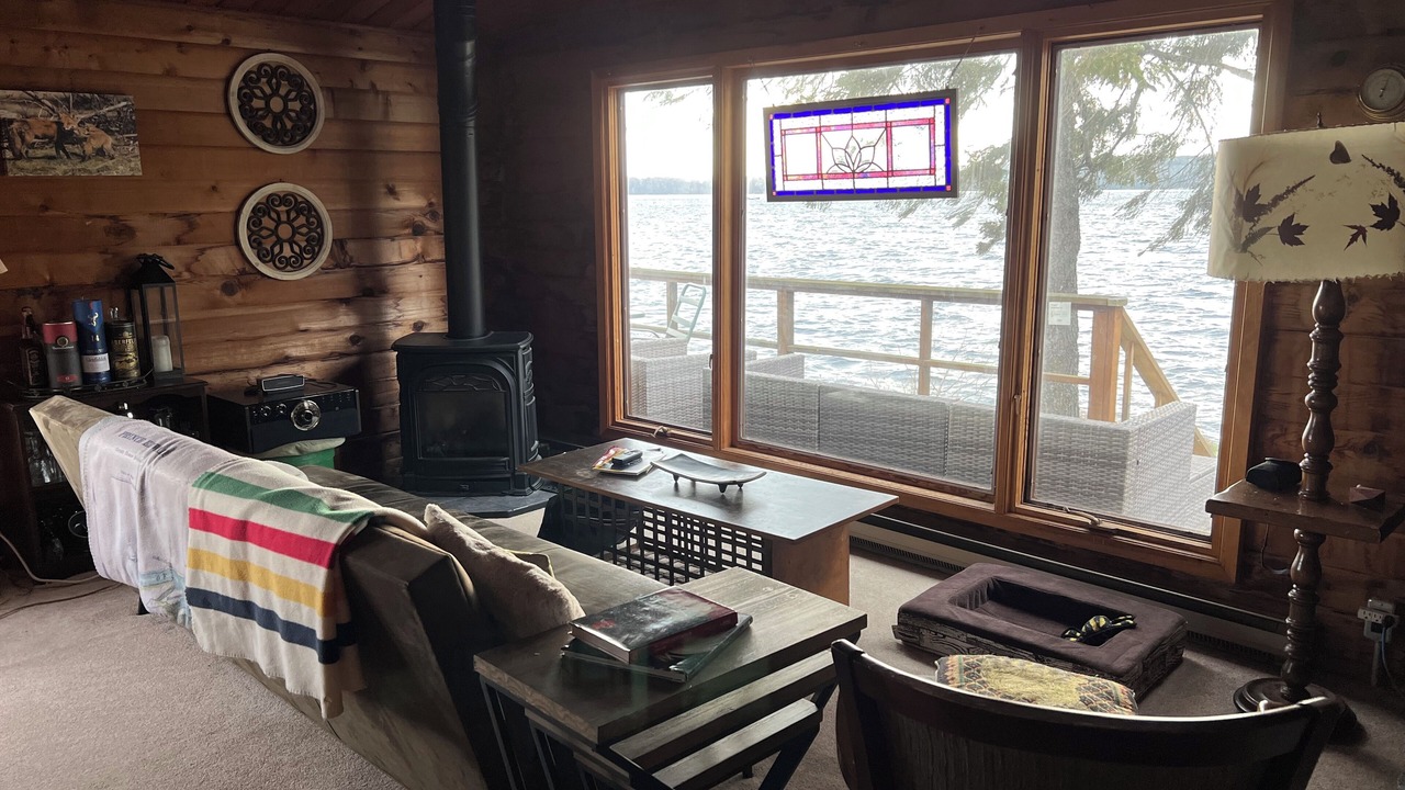 Photo of Livingroom in Adolphustown
