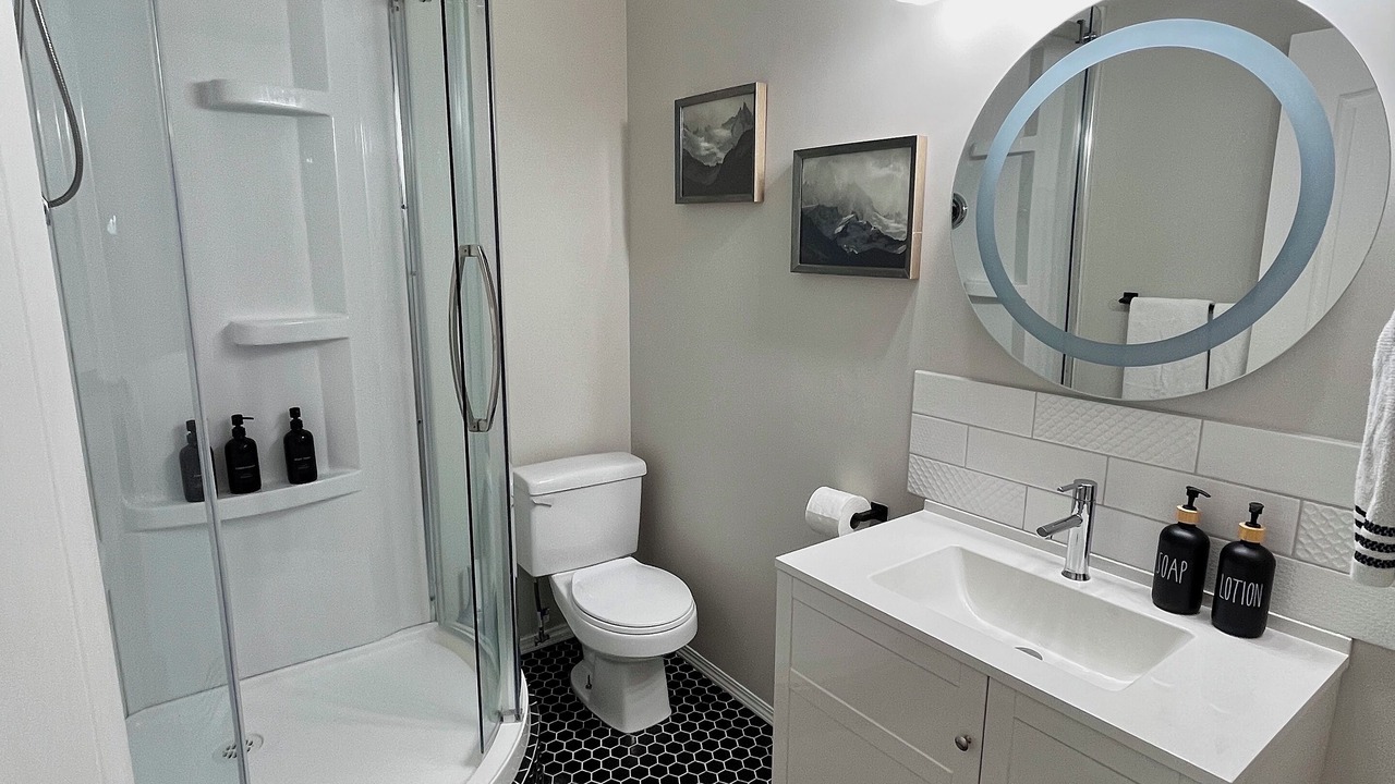 Photo of Bathroom in Markerville
