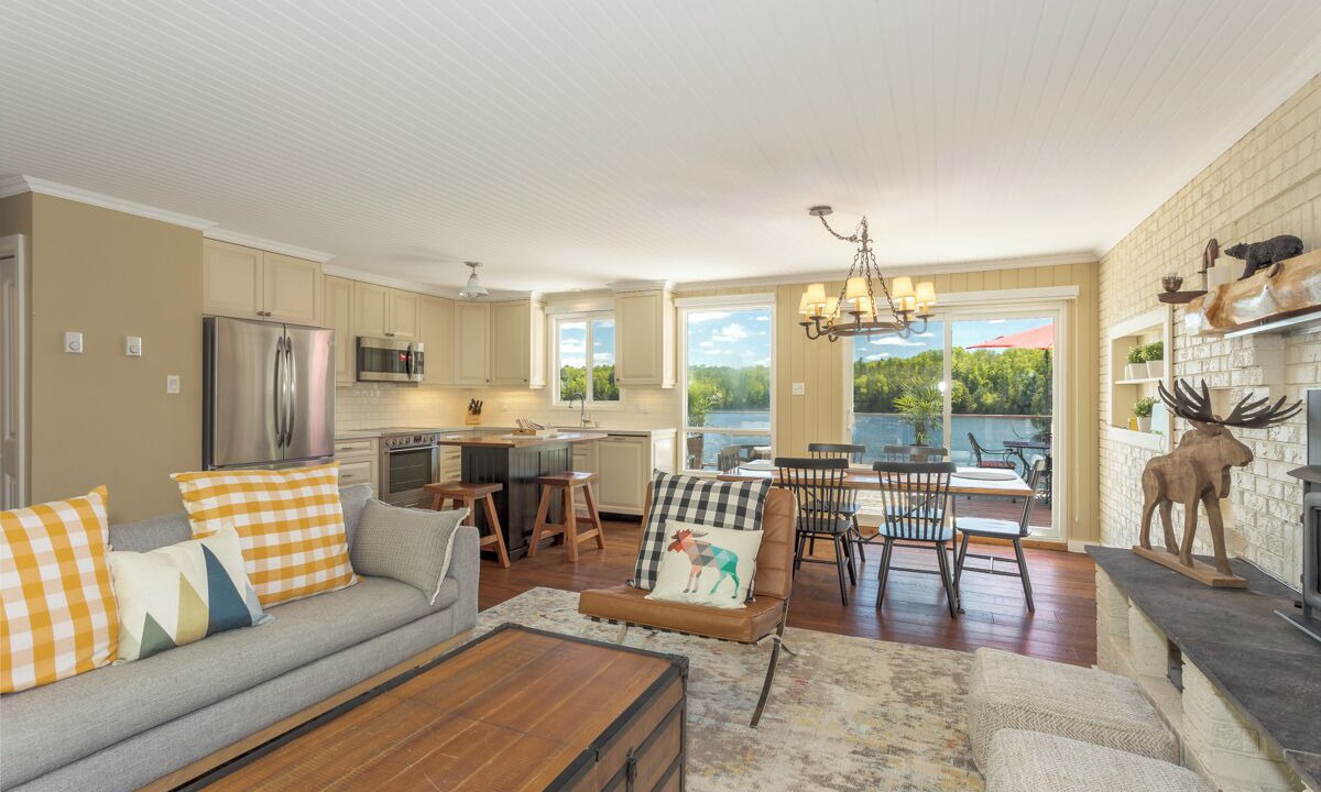 Photo of Livingroom in Perry