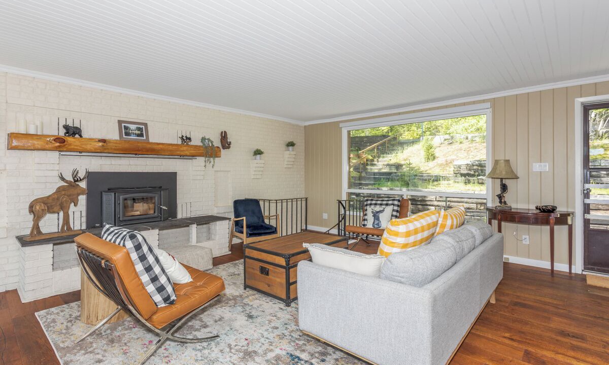 Photo of Livingroom in Perry
