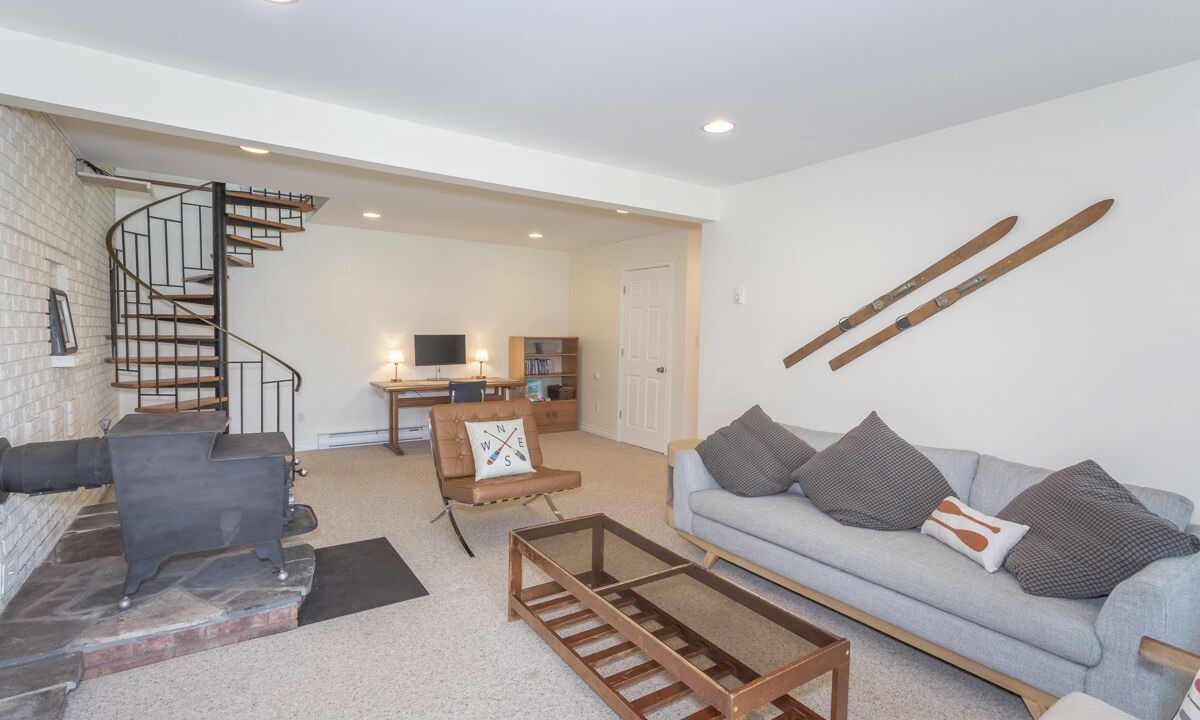 Photo of Livingroom in Perry