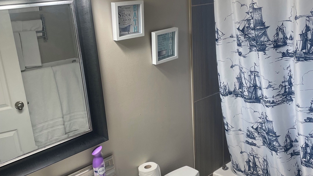 Photo of Bathroom in Sylvan Lake
