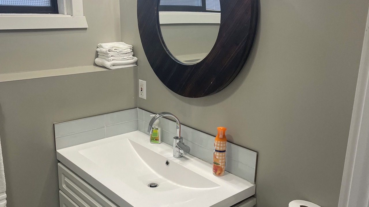 Photo of Bathroom in Sylvan Lake