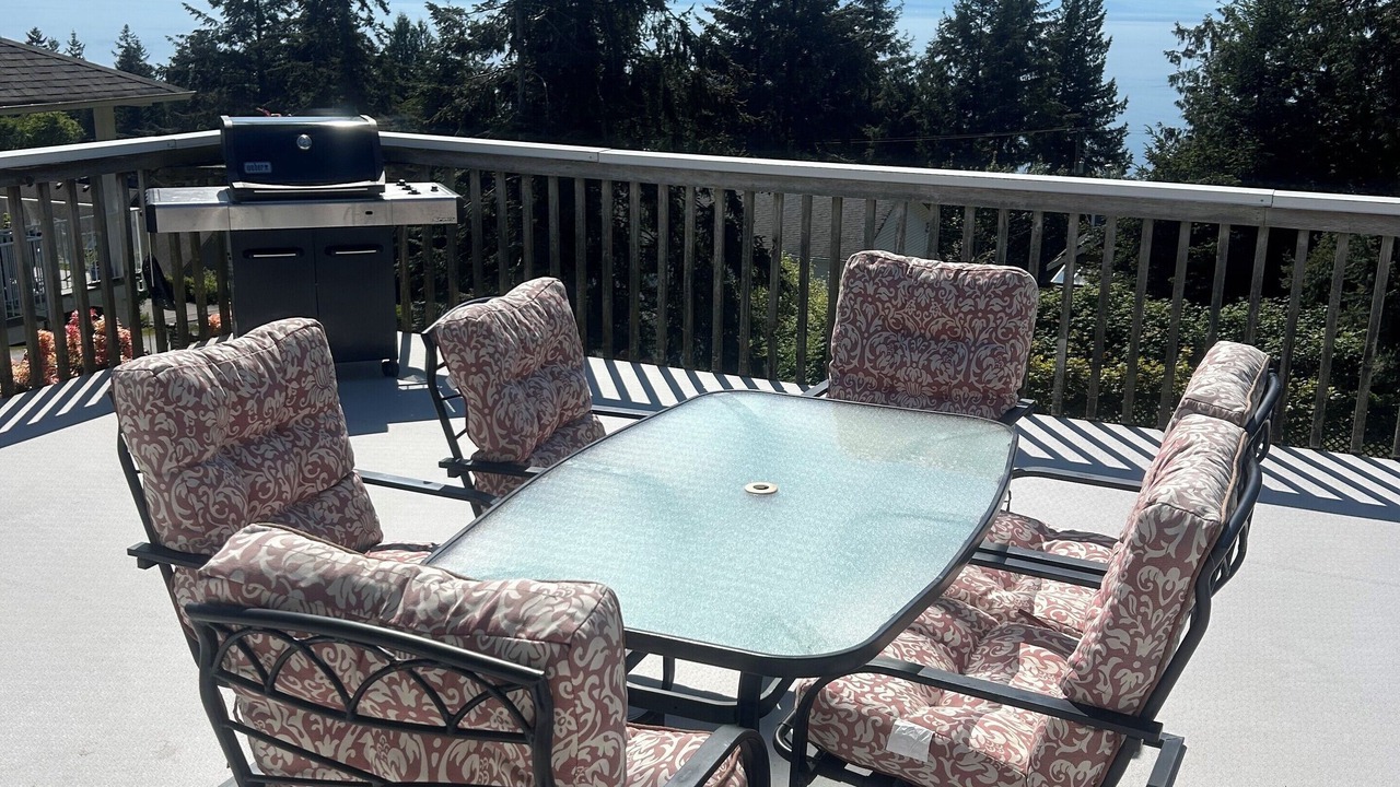 Photo of Outdoor in Gibsons