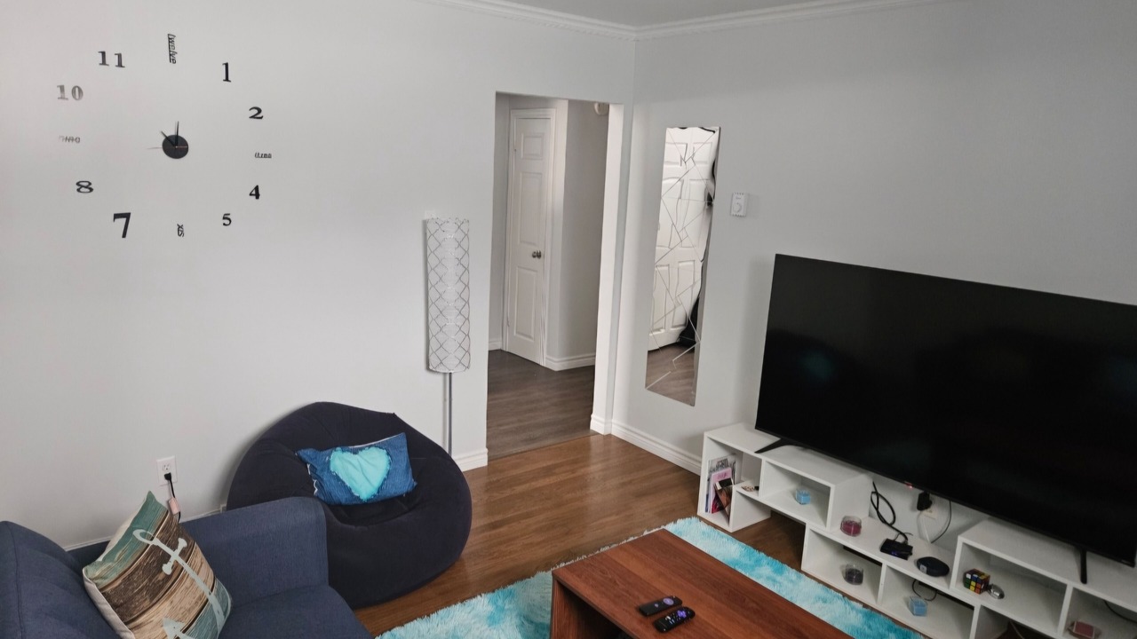 Photo of Livingroom in Terra Nova