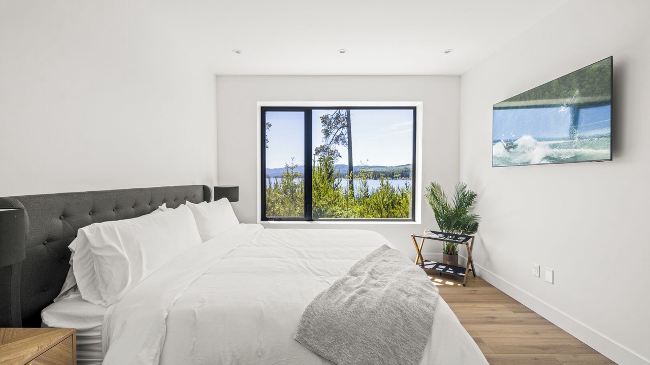 Photo of Bedroom in Shawnigan Lake